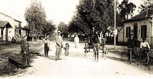 1696- Le Corso - Entree du Village2 - La Poste